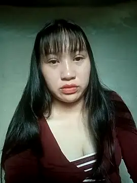 lucynguyen2 online show from 04-17-26, 05:54