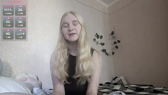 Snapshot of ForwentSeat chatting on 04-28-26, 08:52 ForwentSeat online show from 04-28-26, 08:52