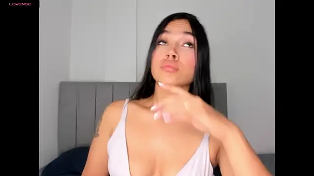 Snapshot of jazlycute__ chatting on 07-06-26, 01:52 jazlycute online show from 07-06-26, 01:52