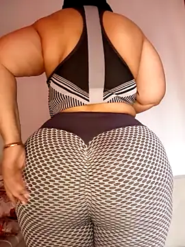 Sexy yassimna online show from 04-23-26, 12:40