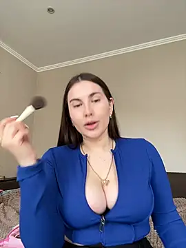 Lindasix online show from 05-18-26, 07:25
