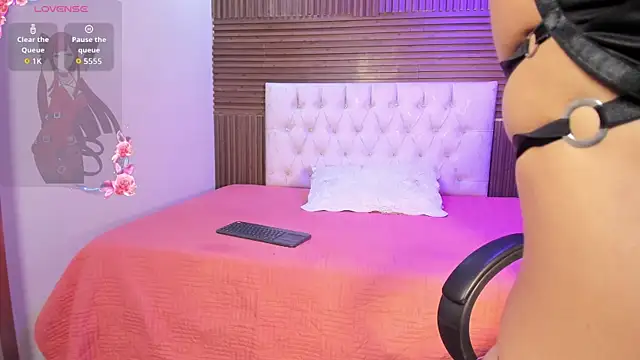 Snapshot of LexiAdamss chatting on 05-17-26, 12:56 LexiAdamss online show from 05-17-26, 12:56