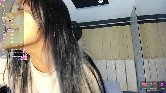 Snapshot of LexiAdamss chatting on 07-08-26, 12:53 LexiAdamss online show from 07-08-26, 12:53