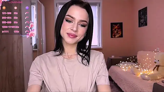 Snapshot of PlayfulLea chatting on 04-13-26, 07:14 PlayfulLea online show from 04-13-26, 07:14