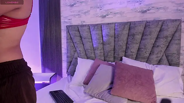 Shashadeluxe online show from 04-03-26, 03:04