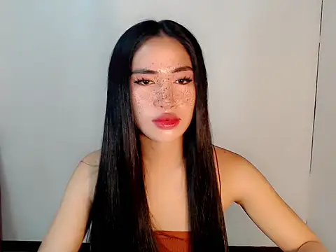Snapshot of urasiankylie chatting on 04-19-26, 04:39 urasiankylie online show from 04-19-26, 04:39
