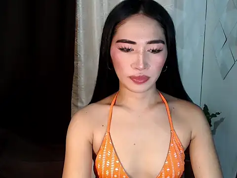 Snapshot of urasiankylie chatting on 05-20-26, 02:23 urasiankylie online show from 05-20-26, 02:23