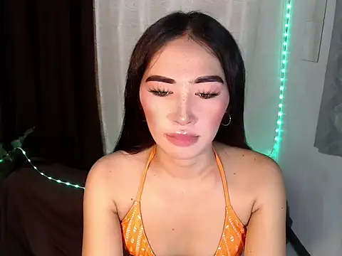 Snapshot of urasiankylie chatting on 06-21-26, 07:22 urasiankylie online show from 06-21-26, 07:22