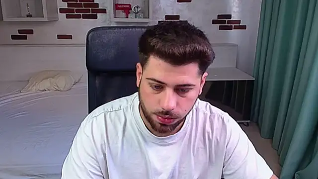 DaxGreer online show from 06-09-26, 04:24