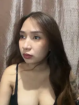 Snapshot of Aki_lee chatting on 05-06-26, 10:31 Aki lee online show from 05-06-26, 10:31