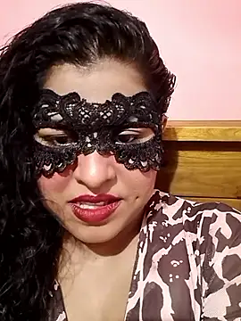 Maskedcurves online show from 04-04-26, 06:00
