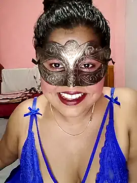 Maskedcurves online show from 05-06-26, 06:08