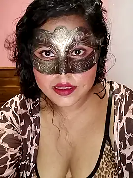 Maskedcurves online show from 06-06-26, 02:11