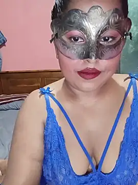 Maskedcurves online show from 07-12-26, 07:43