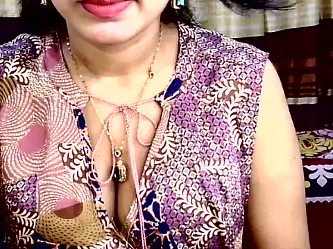 Snapshot of Noor_Zarin chatting on 04-15-26, 03:41 Noor Zarin online show from 04-15-26, 03:41