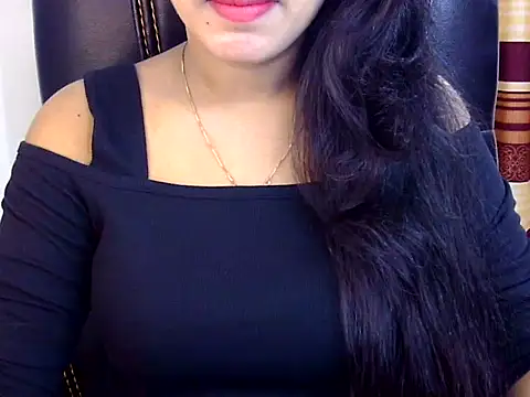 Snapshot of Noor_Zarin chatting on 05-02-26, 07:52 Noor Zarin online show from 05-02-26, 07:52