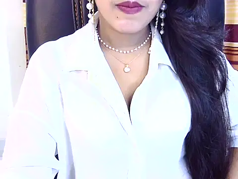 Snapshot of Noor_Zarin chatting on 05-05-26, 08:28 Noor Zarin online show from 05-05-26, 08:28