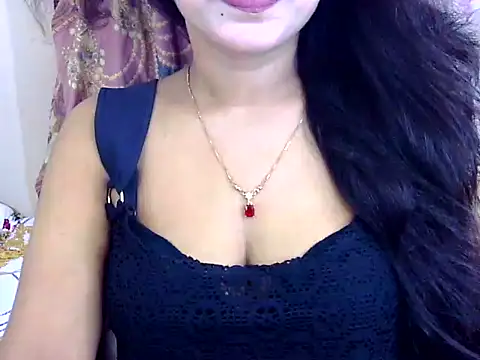 Snapshot of Noor_Zarin chatting on 05-17-26, 12:01 Noor Zarin online show from 05-17-26, 12:01