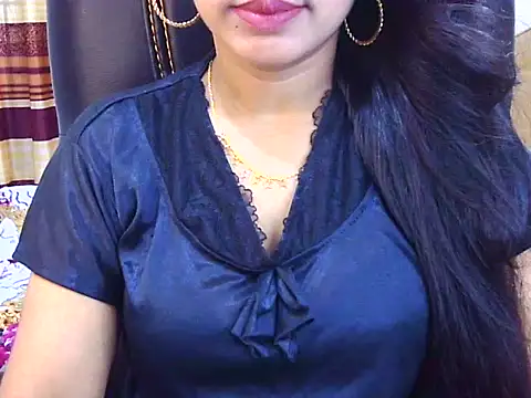 Snapshot of Noor_Zarin chatting on 05-23-26, 04:18 Noor Zarin online show from 05-23-26, 04:18