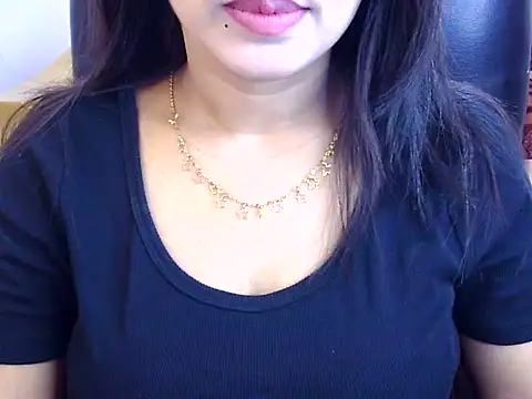 Snapshot of Noor_Zarin chatting on 06-21-26, 06:10 Noor Zarin online show from 06-21-26, 06:10