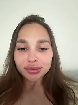 MonikaLoveXx online show from 06-20-26, 01:14