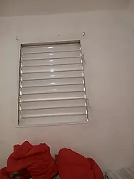 La ReynaZendeya online show from 04-21-26, 09:17