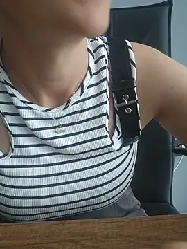 sara 41 online show from 06-19-26, 02:32