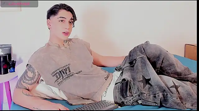 Thiago angel online show from 05-03-26, 12:16