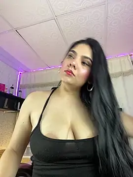 Snapshot of molly_bick chatting on 04-19-26, 03:39 molly bick online show from 04-19-26, 03:39