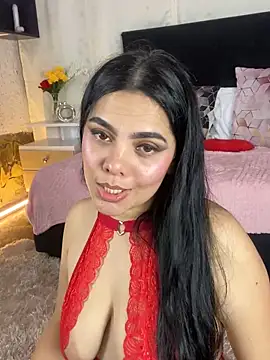 Snapshot of molly_bick chatting on 04-21-26, 01:42 molly bick online show from 04-21-26, 01:42