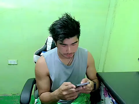 Snapshot of Hunkfireman chatting on 06-24-26, 11:37 Hunkfireman online show from 06-24-26, 11:37