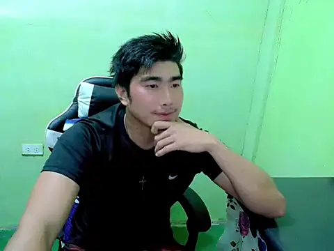 Snapshot of Hunkfireman chatting on 07-02-26, 11:33 Hunkfireman online show from 07-02-26, 11:33