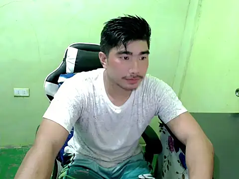 Snapshot of Hunkfireman chatting on 07-19-26, 06:28 Hunkfireman online show from 07-19-26, 06:28