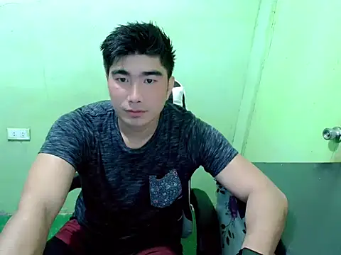 Snapshot of Hunkfireman chatting on 07-20-26, 11:07 Hunkfireman online show from 07-20-26, 11:07