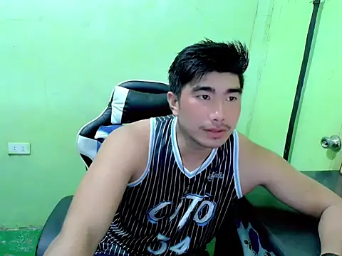 Snapshot of Hunkfireman chatting on 07-29-26, 01:04 Hunkfireman online show from 07-29-26, 01:04