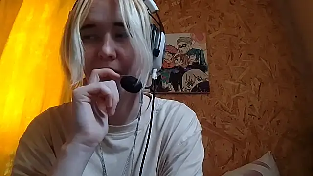 Snapshot of LaquitaSeybert chatting on 04-04-26, 08:12 LaquitaSeybert online show from 04-04-26, 08:12