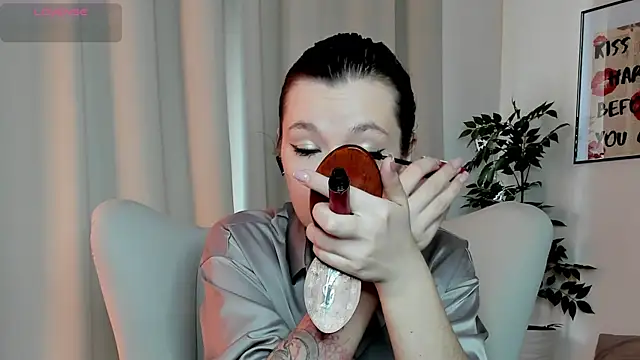 kirarogersss online show from 04-10-26, 08:19
