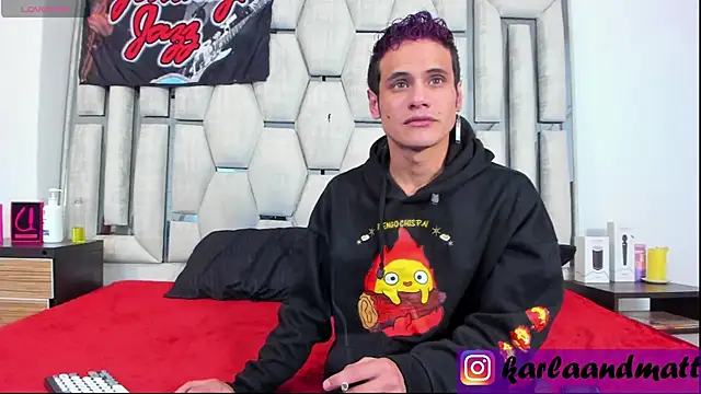 Snapshot of karlaandmatt chatting on 05-20-26, 05:46 karlaandmatt online show from 05-20-26, 05:46