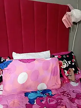 PinkyxGodess online show from 06-21-26, 09:39