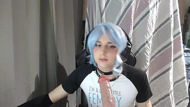 Snapshot of LuunaUwU chatting on 04-03-26, 09:57 LuunaUwU online show from 04-03-26, 09:57