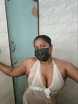 Romantic Woman online show from 07-22-26, 05:43