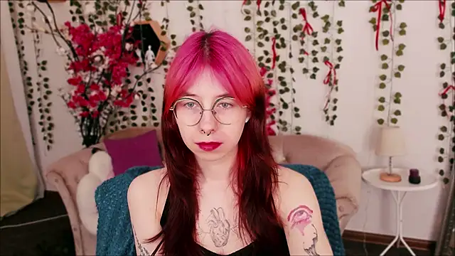 Alice Nyx online show from 04-19-26, 08:44