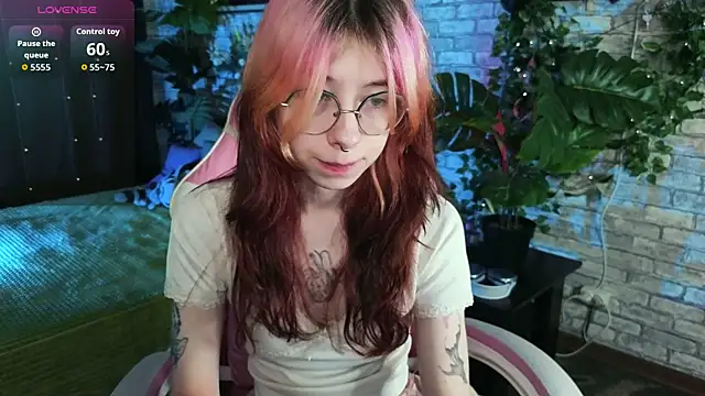 Alice Nyx online show from 07-12-26, 08:33