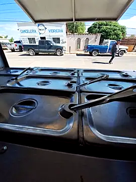 Snapshot of PabloyELi chatting on 04-07-26, 04:29 PabloyELi online show from 04-07-26, 04:29