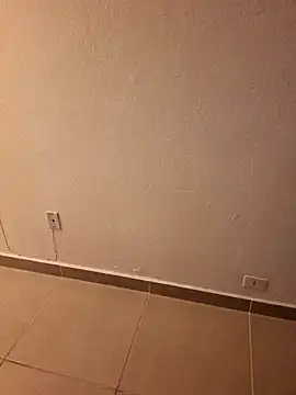 Snapshot of Daniellesafada chatting on 04-14-26, 04:29 Daniellesafada online show from 04-14-26, 04:29