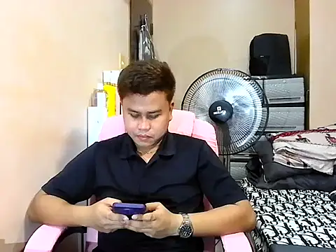 Snapshot of tipsy_butter chatting on 06-15-26, 07:10 tipsy butter online show from 06-15-26, 07:10