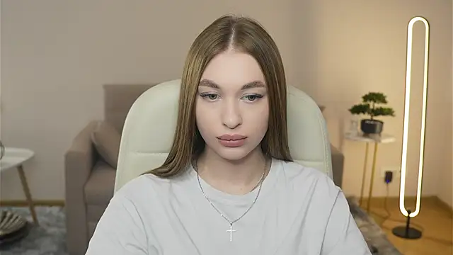 Snapshot of SangVivolo chatting on 04-06-26, 08:37 SangVivolo online show from 04-06-26, 08:37