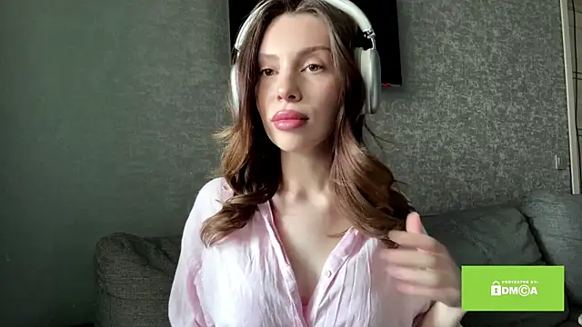 Snapshot of anycamx chatting on 04-13-26, 06:19 anycamx online show from 04-13-26, 06:19