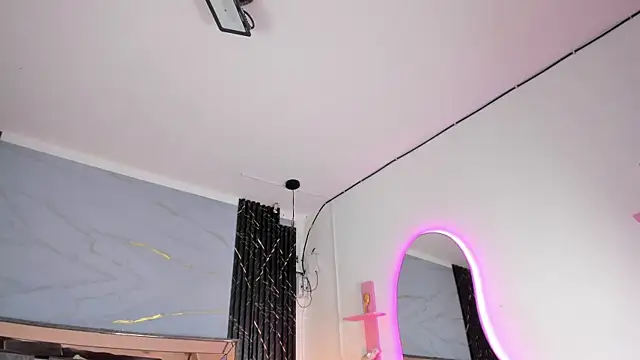 Snapshot of Miia_Deluxe chatting on 05-16-26, 02:19 Miia Deluxe online show from 05-16-26, 02:19
