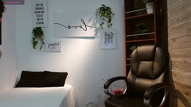 Snapshot of billy_wild chatting on 04-29-26, 12:31 billy wild online show from 04-29-26, 12:31